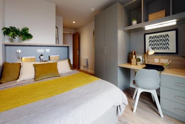 iQ Altus House Student Halls, Tower House Street, City Centre, Leeds, LS2 8GH - Image 1